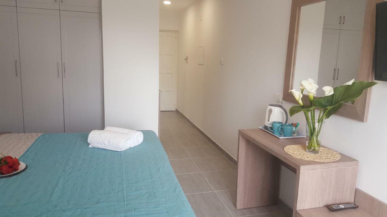 Manoli Apartments Ayia Napa Ngoại thất bức ảnh